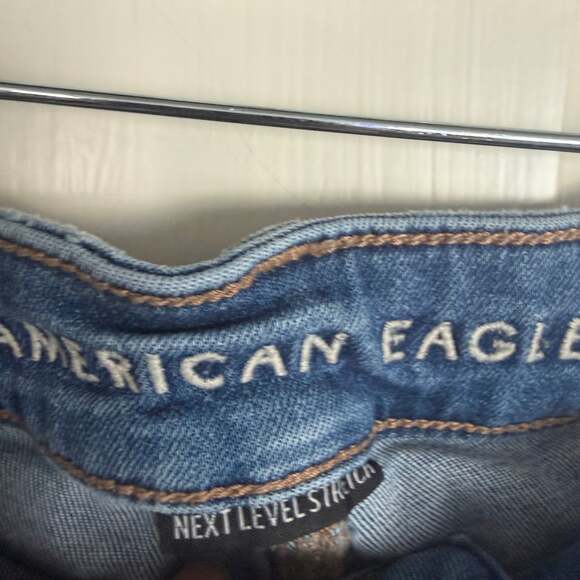 American Eagle High-Waisted Flare Jeans with Front Flap Pockets - Picture 2 of 7